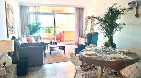 Foto 5 de Piso de alquiler en Puerto Banús, Málaga