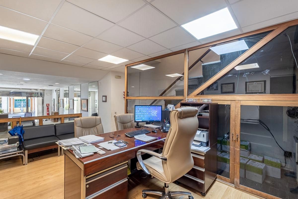 Local en venda en  Granada Capital