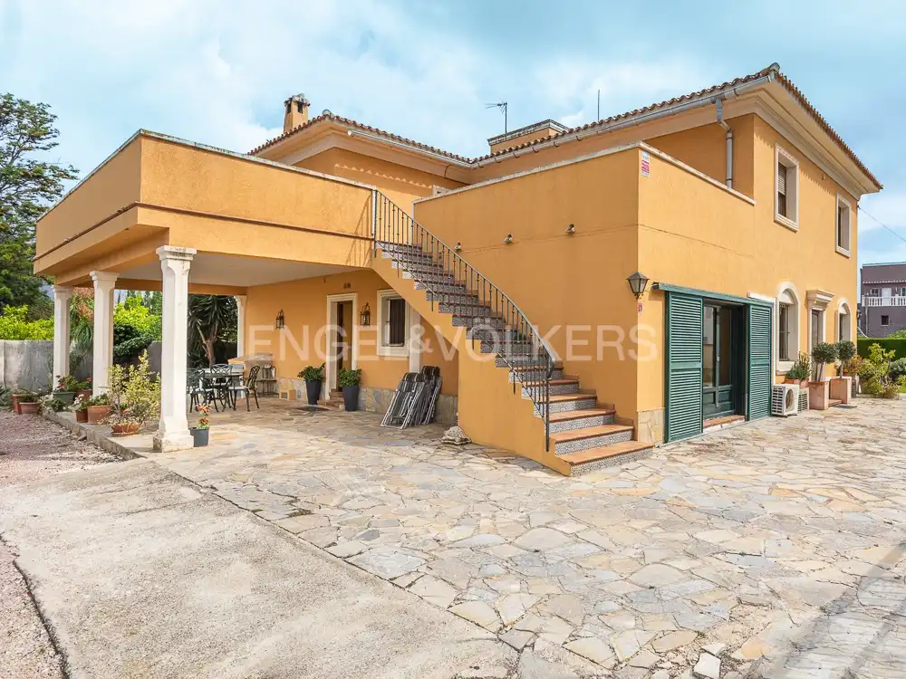 Houses for sale in Ondara