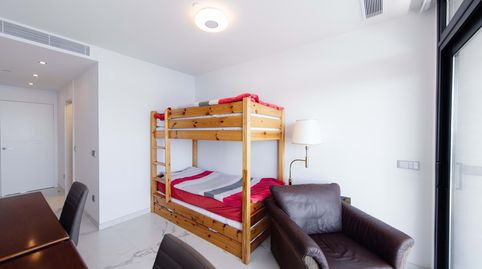 Image 2 of the listing