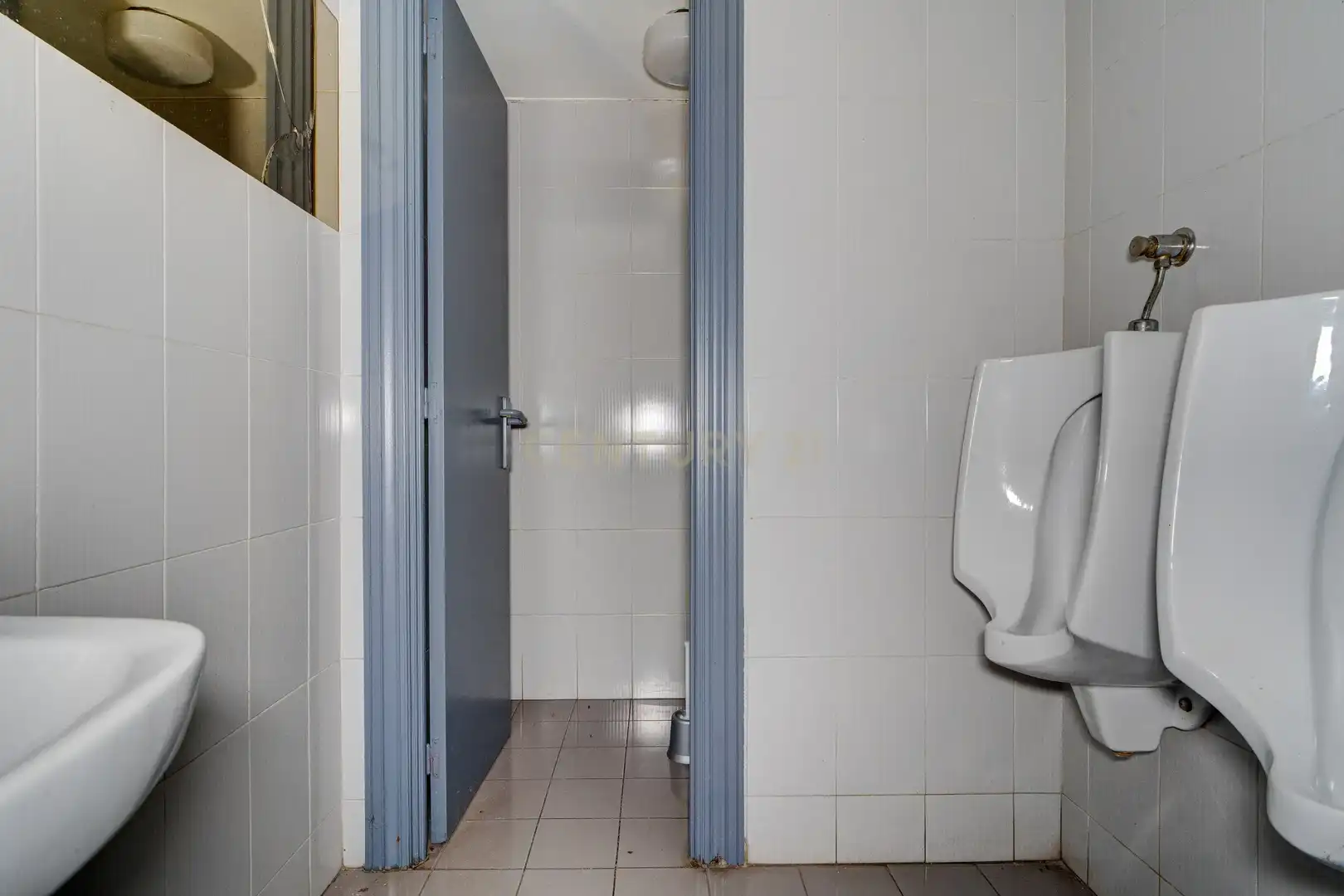 Local en venda a Ondaribi'ko Karika, 33, Irun, Spain, 33, Pinar - Anaka - Belaskoenea
