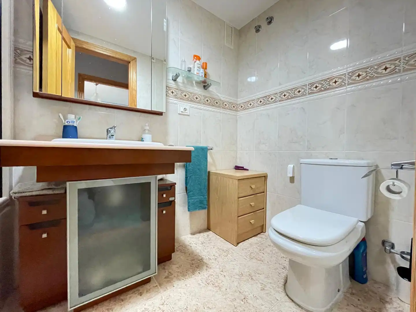 Bany de Apartament en venda en Moncofa amb Terrassa, Moblat i Forn