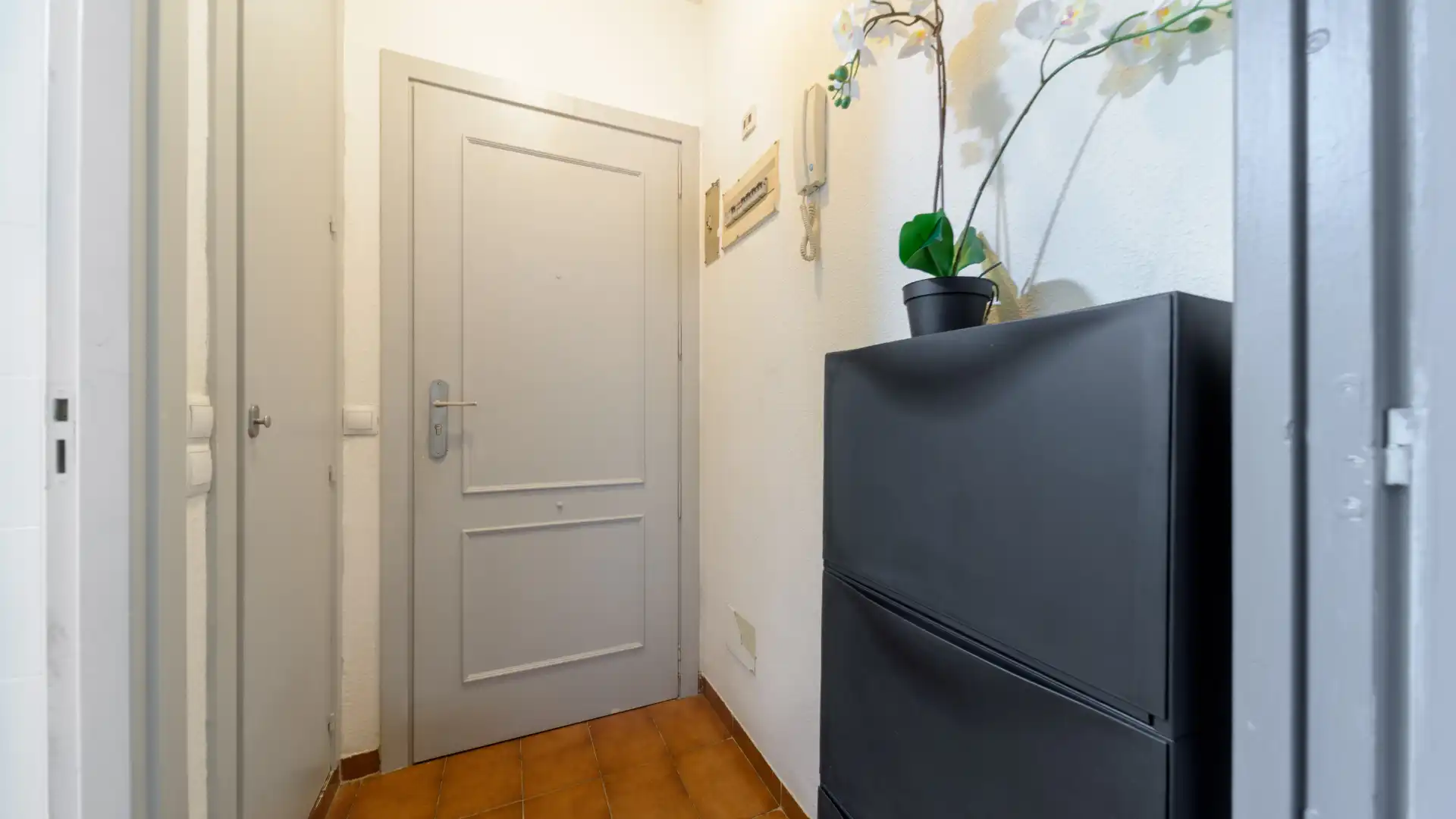 Flat for rent in  Madrid Capital  with Air Conditioner, Heating and Storage room
