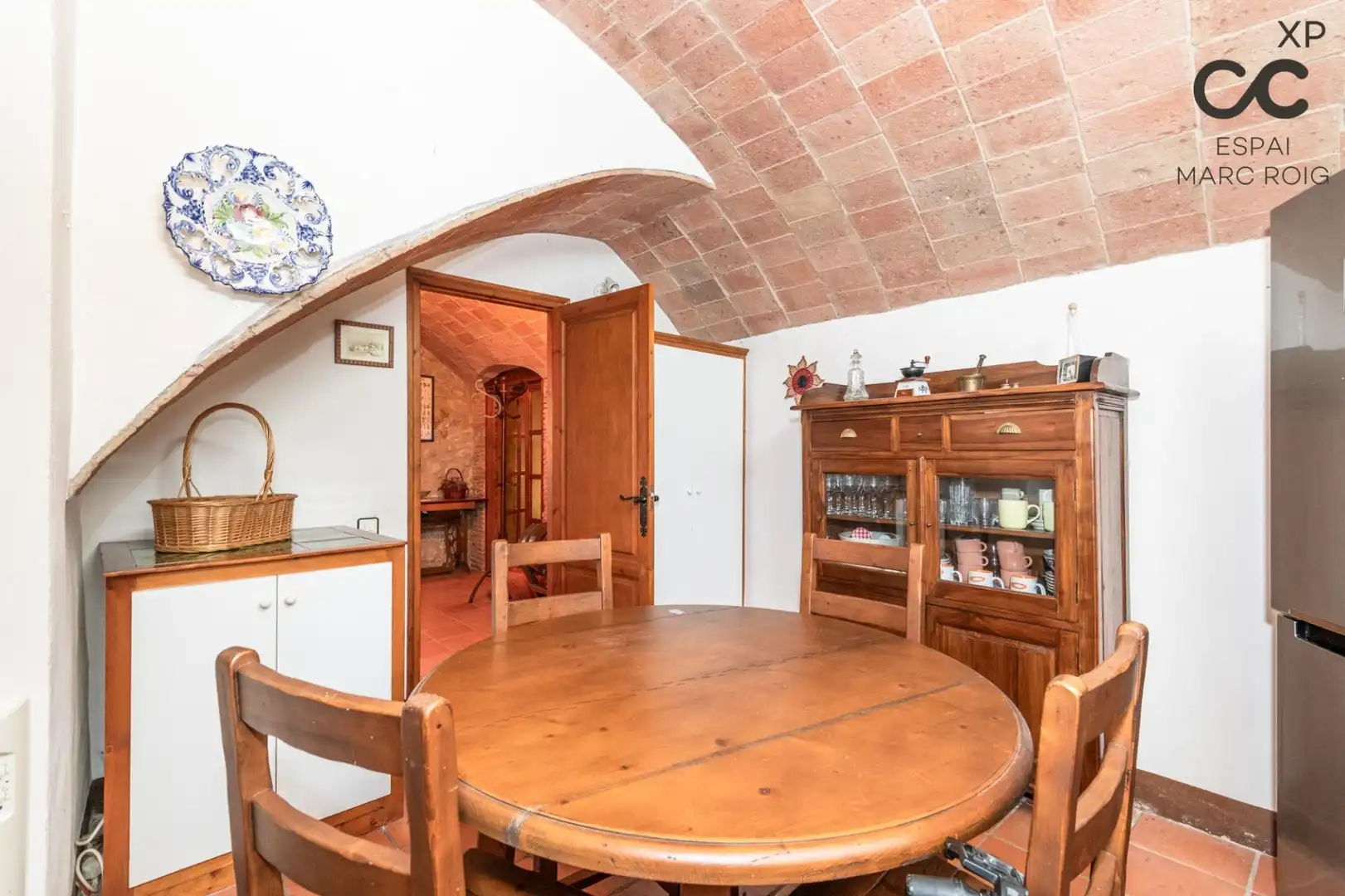 Menjador de Finca rústica en venda en Boadella i les Escaules amb Calefacció, Jardí privat i Terrassa