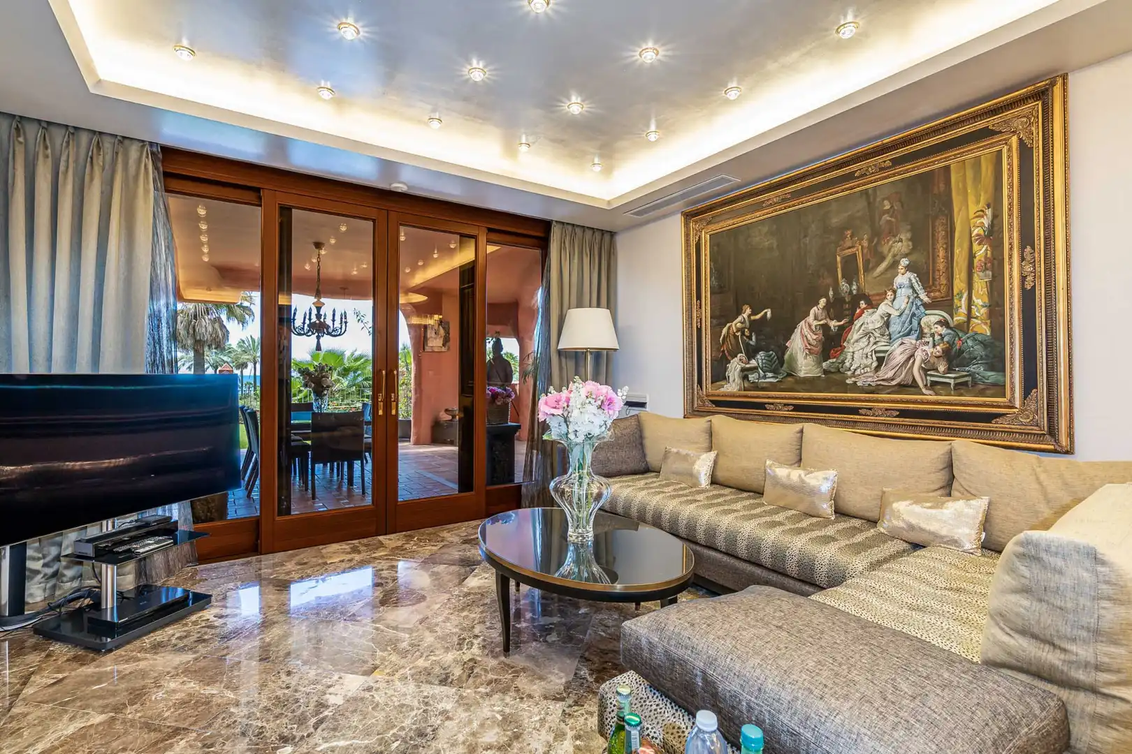 Wohnzimmer von Maisonette zum Verkauf in Estepona mit Klimaanlage, Terrasse und Schwimmbad