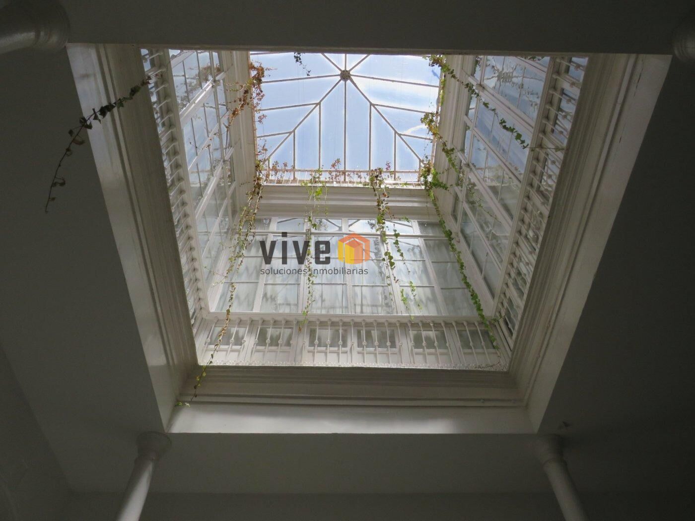 House or chalet for sale in  Sevilla Capital  with Air Conditioner, Terrace and Storage room