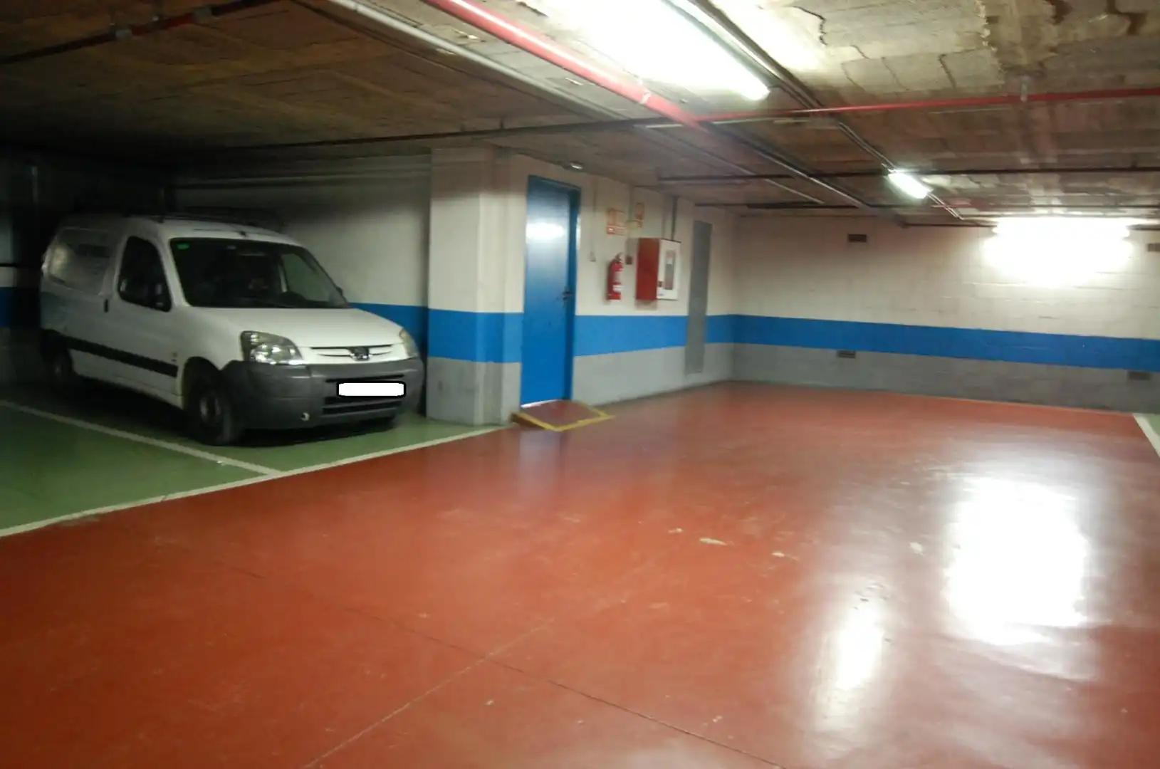 Aparcament de Garatge en venda en Badalona