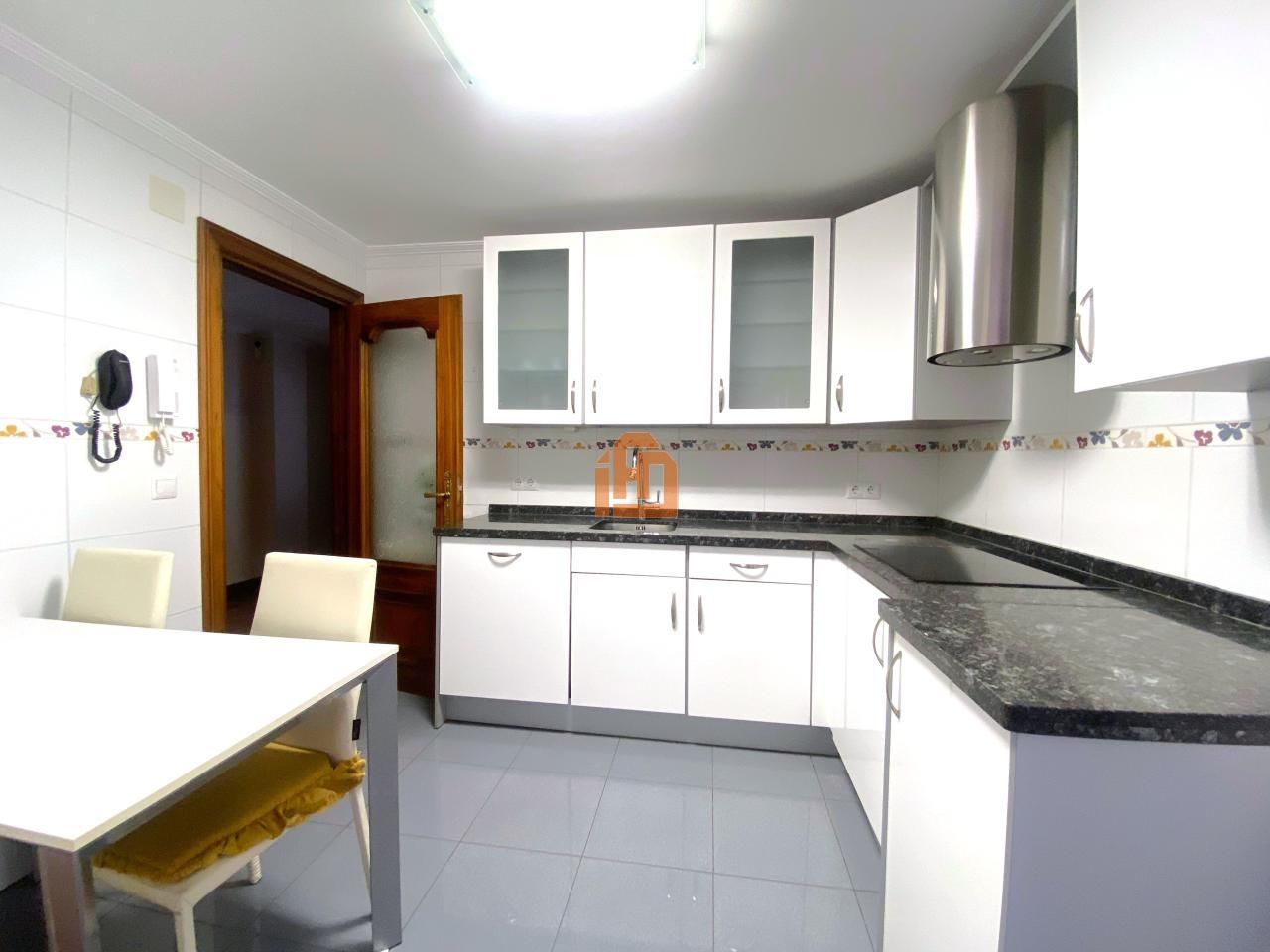 Kitchen of Flat for sale in León Capital   with Heating, Parquet flooring and Terrace