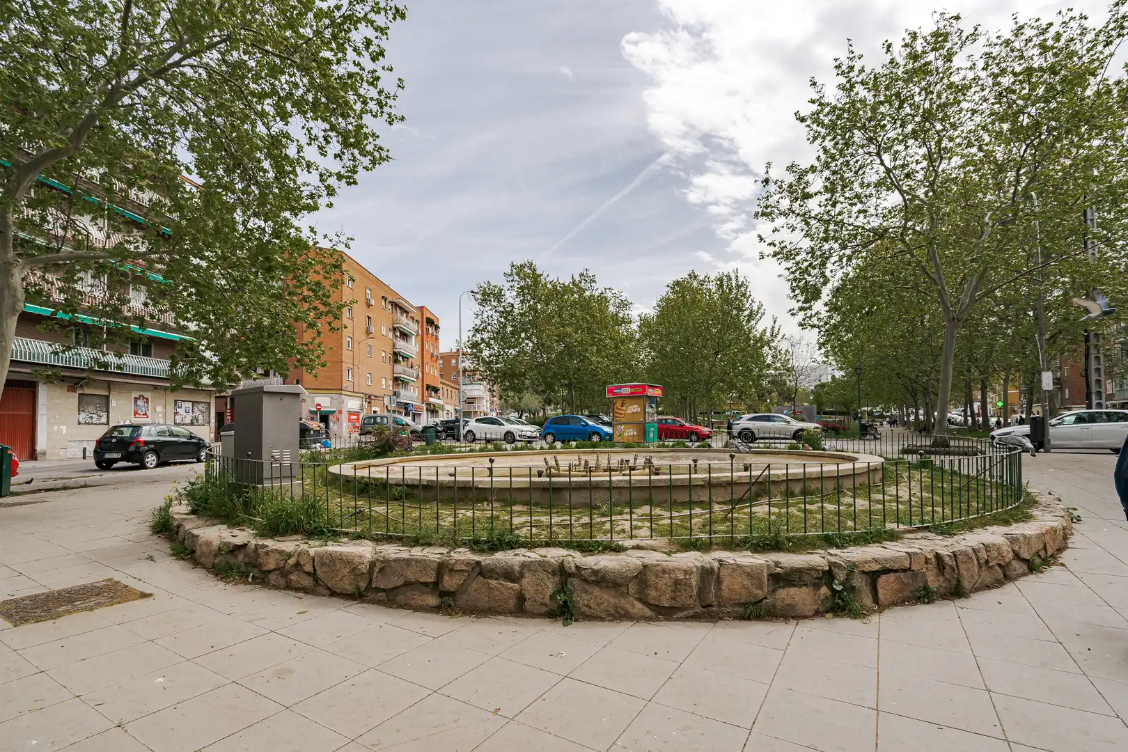 Parkplatz von Wohnung zum Verkauf in Madrid mit Privatgarten, Terrasse und Balkon