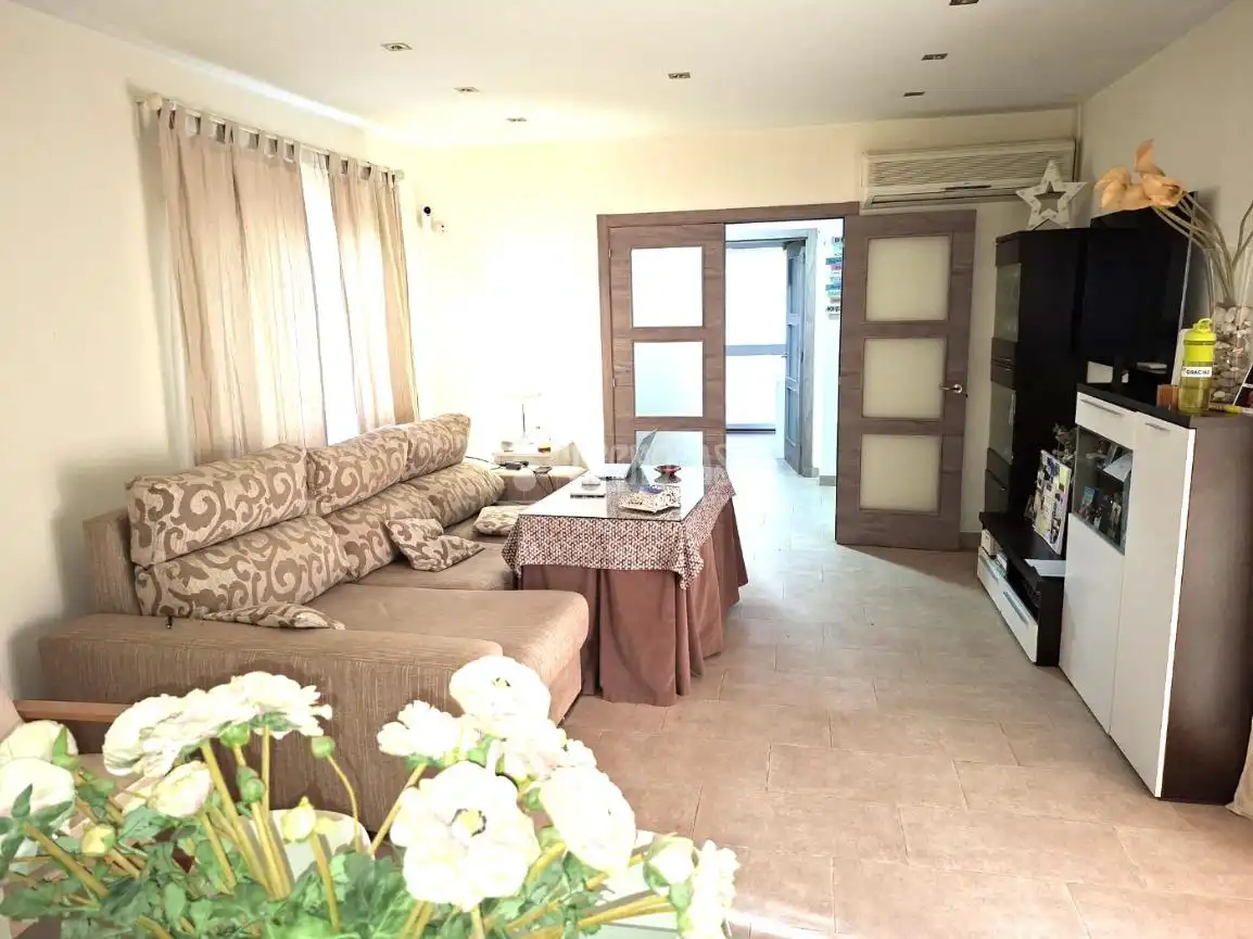 Sala d'estar de Finca rústica en venda en Coria del Río