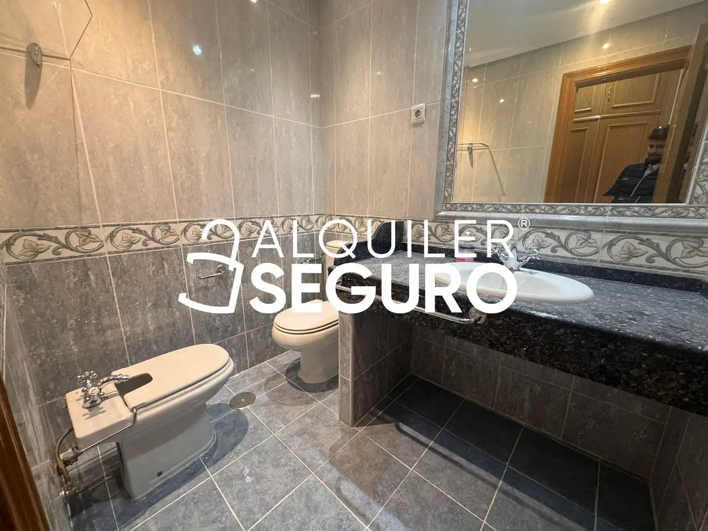 Bany de Casa o xalet de lloguer en Madrid amb Aire condicionat, Calefacció i Terrassa