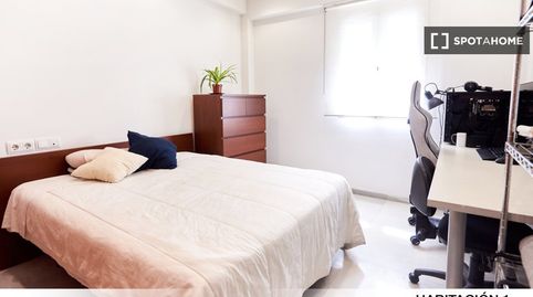 Foto 5 de Habitació a Los Remedios, Sevilla Capital