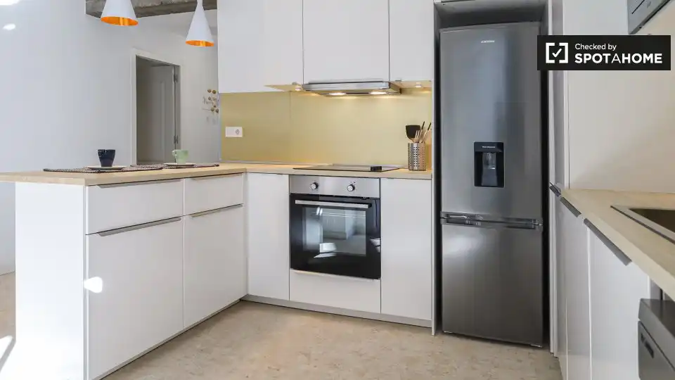 Kitchen of Flat for rent in Valencia  with Air Conditioner, Heating and Furnished