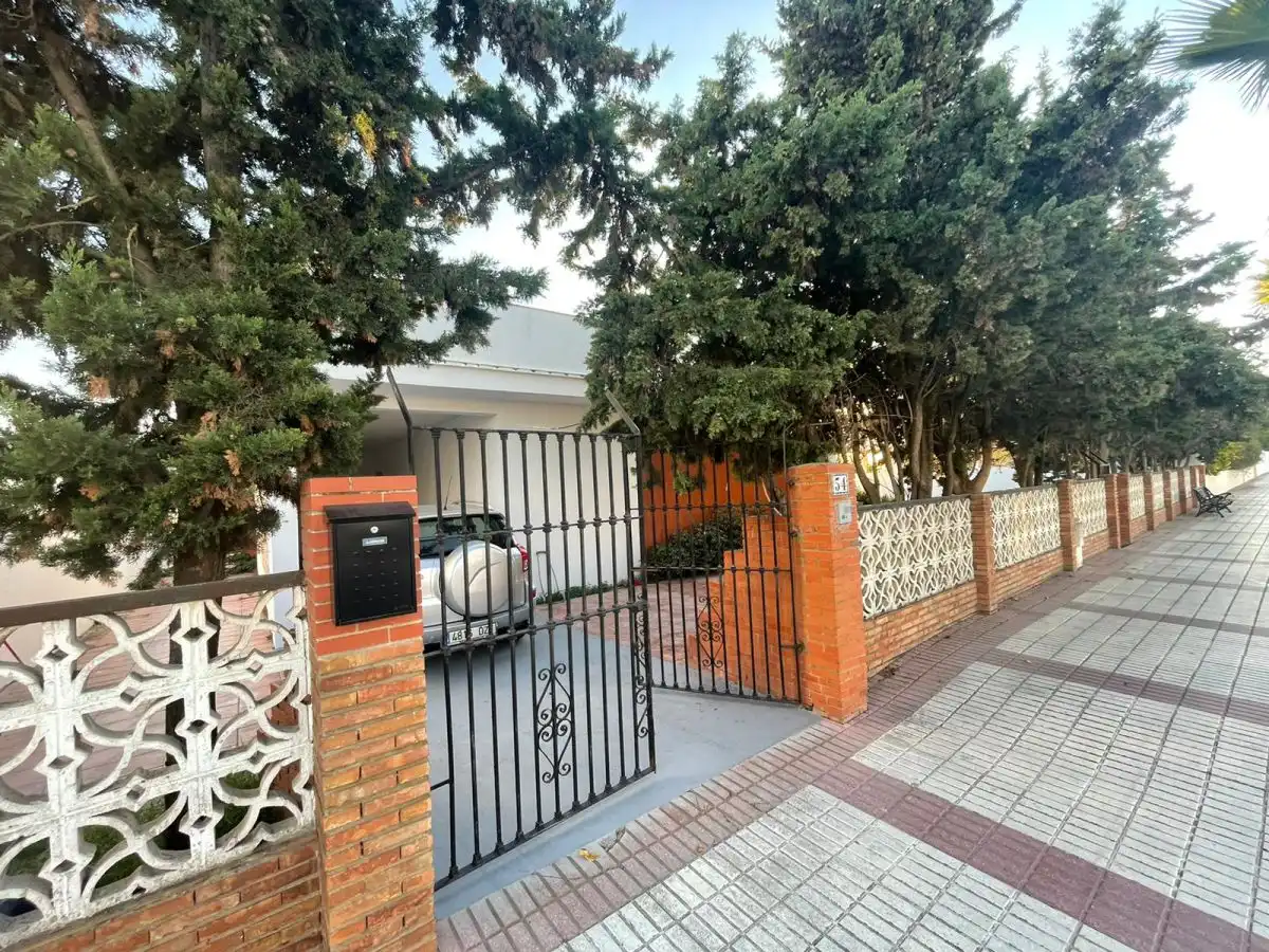 Vista exterior de Casa o chalet en venta en El Rompido con Terraza