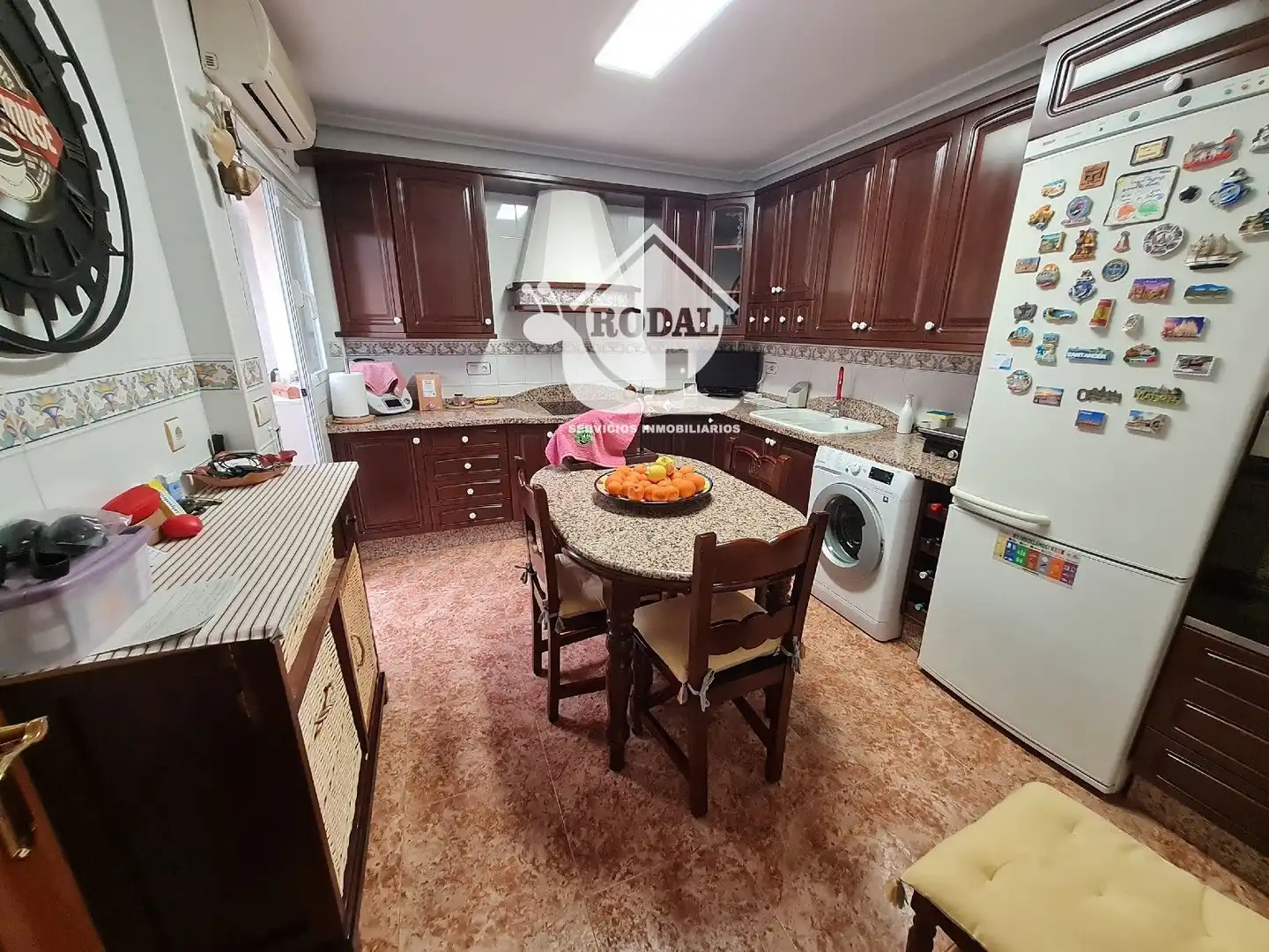 Küche von Einfamilien-Reihenhaus zum Verkauf in Huércal de Almería mit Klimaanlage, Heizung und Terrasse