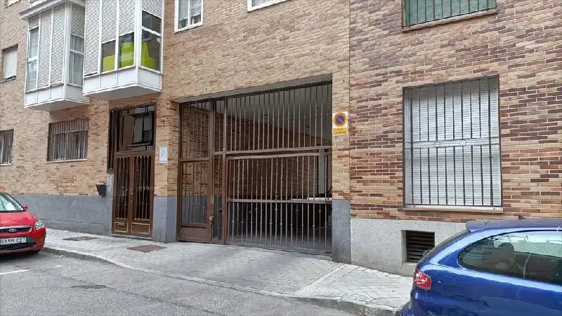 Parkplatz mit Aufzug zum Verkauf in Latina, imagen 3