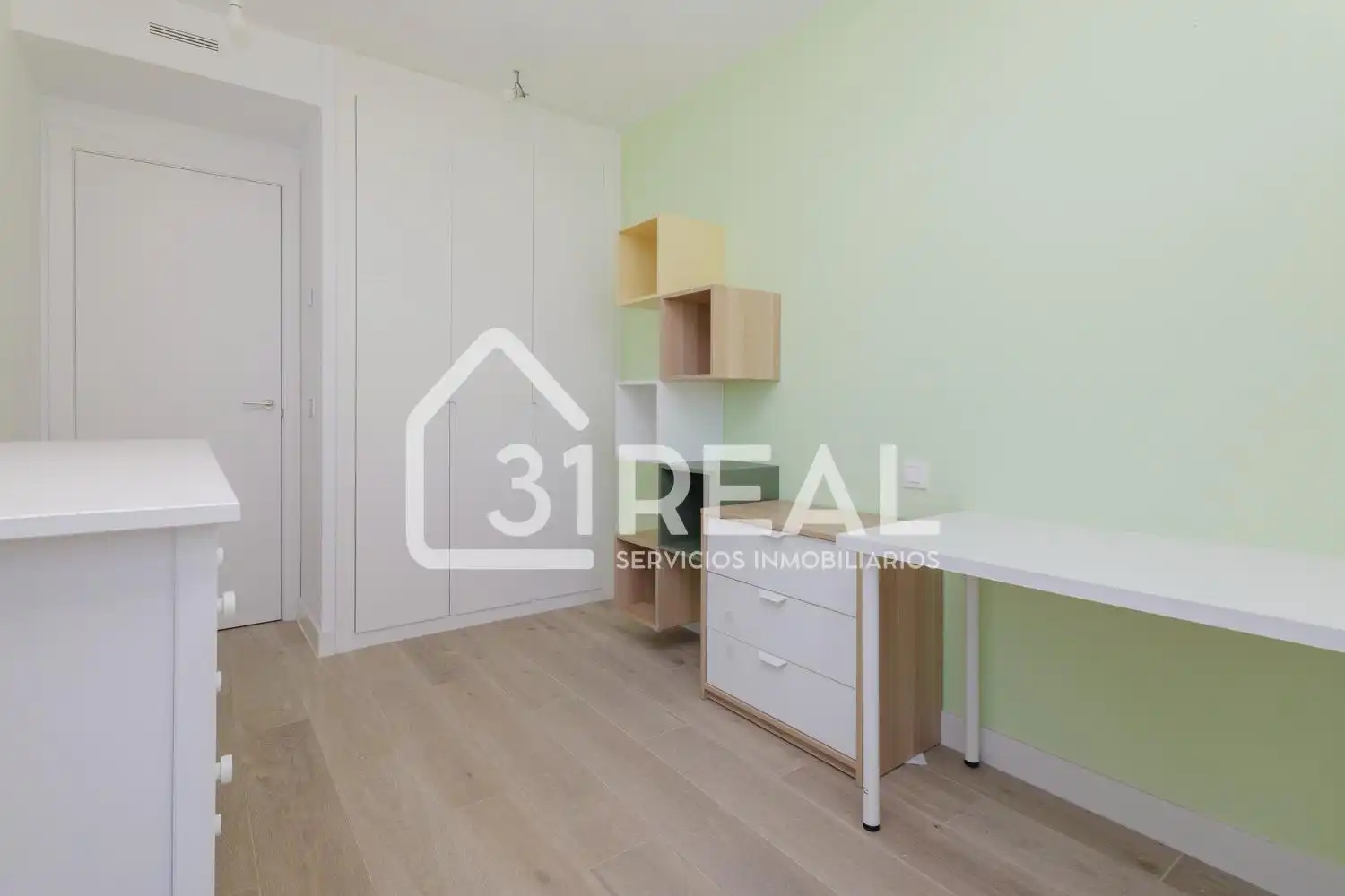 Bedroom of Flat for sale in Madrid  with Air Conditioner, Heating and Terrace