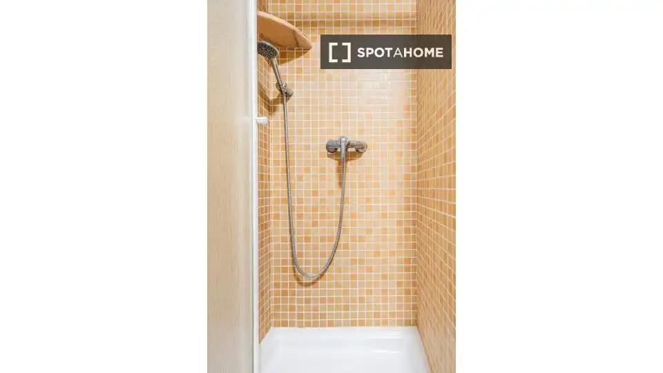 Baño de Piso de alquiler en Riba-roja de Túria con Aire acondicionado, Calefacción y Amueblado