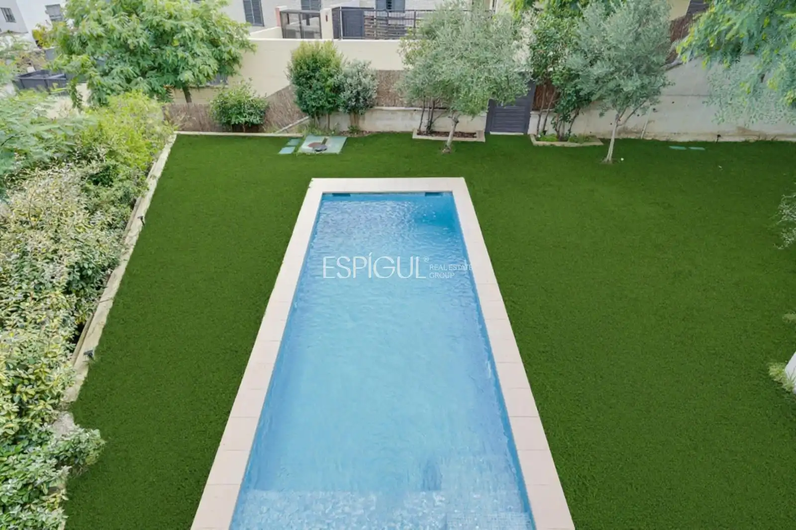 Swimming pool of Houses for sale in Mataró  with Air Conditioner, Private garden and Terrace