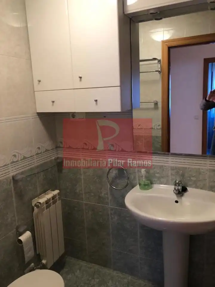 Baño de Piso en venta en Carrizo con Calefacción, Parquet y Trastero