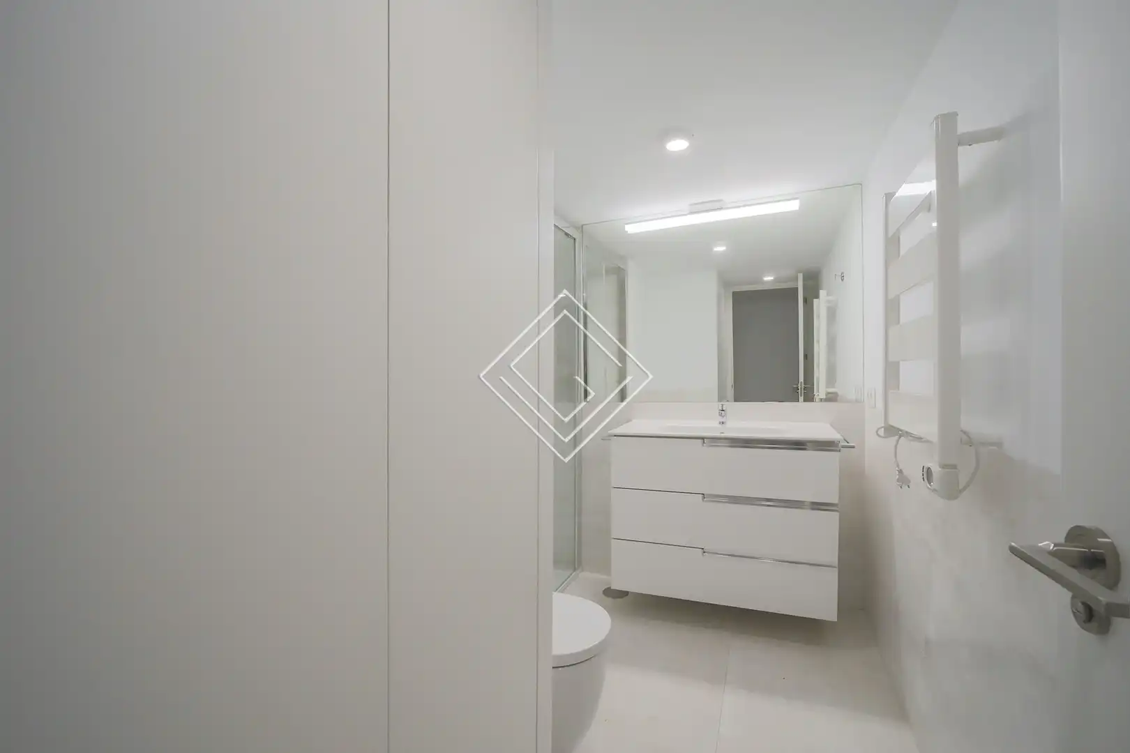Baño de Oficina en venta en Madrid con Aire acondicionado y Calefacción