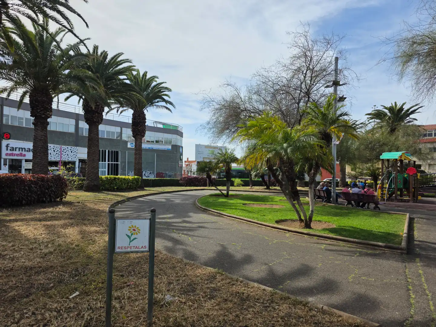 Vista exterior de Ático en venta en San Cristóbal de la Laguna con Terraza, Trastero y Horno