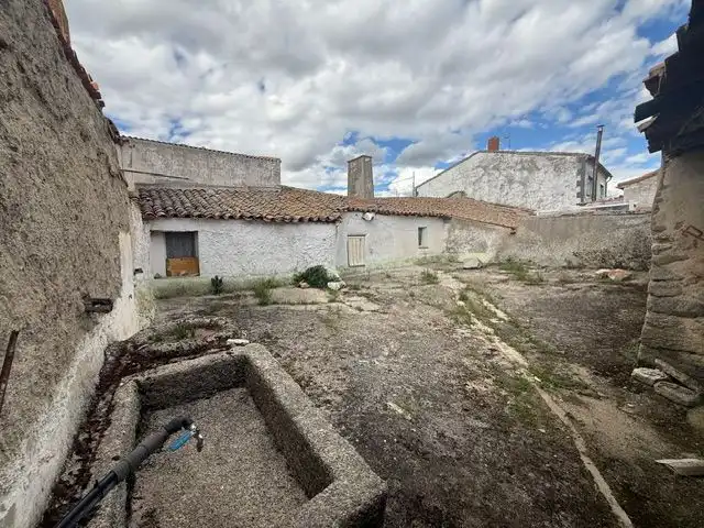 Casa o xalet en venda en Salmoral