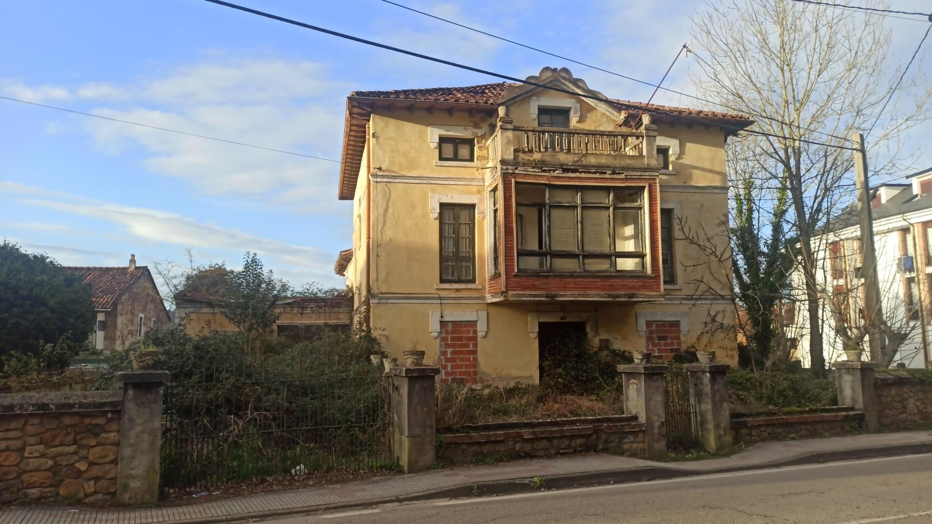 Exterior view of House or chalet for sale in Santa María de Cayón  with Private garden