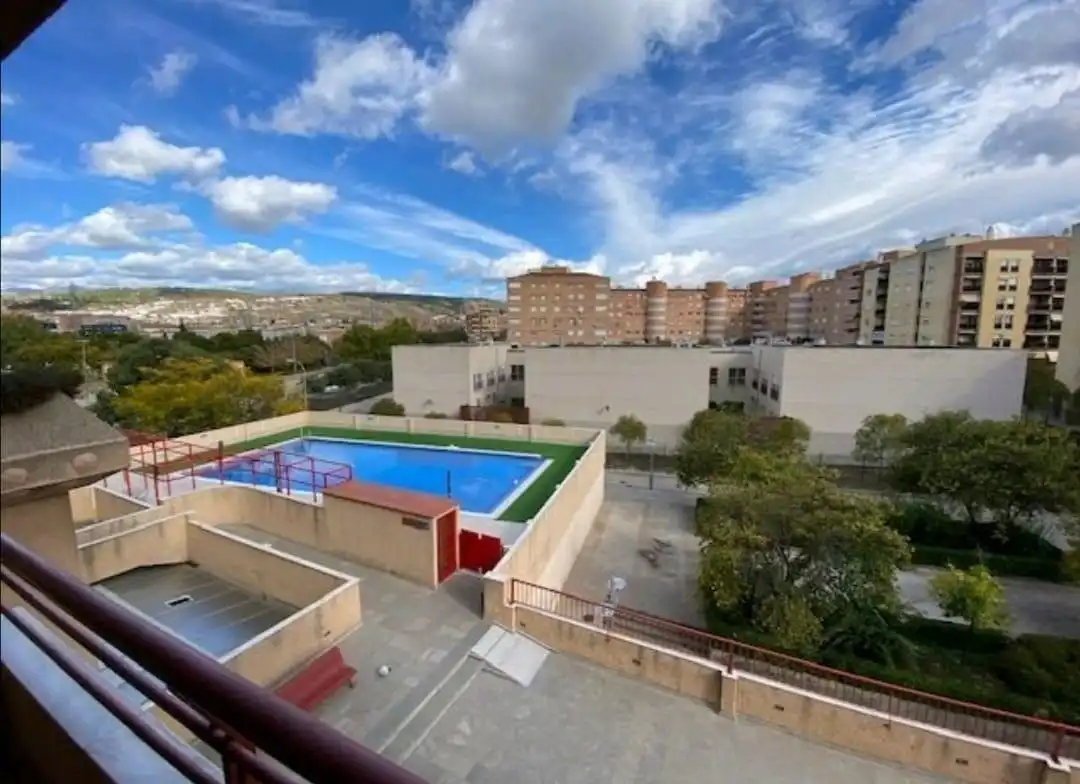 Flat for rent in Barrio de Zaidín