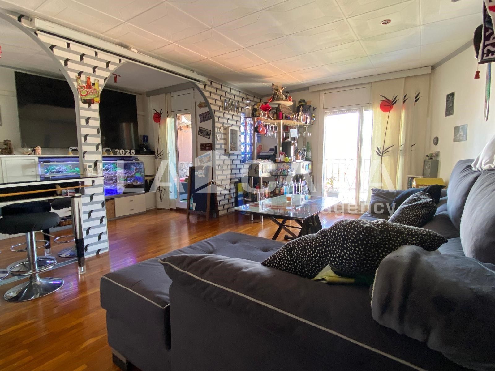 Living room of Flat for sale in Santa Coloma de Gramenet  with Balcony