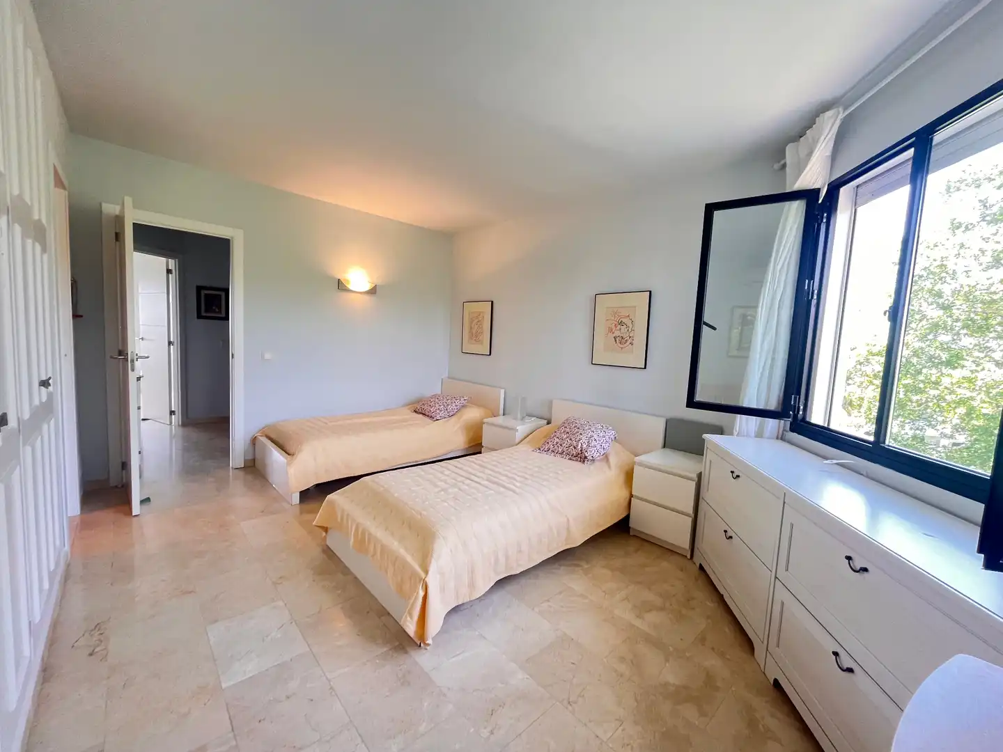 Schlafzimmer von Maisonette zur Miete in Marbella mit Klimaanlage, Terrasse und Möbliert