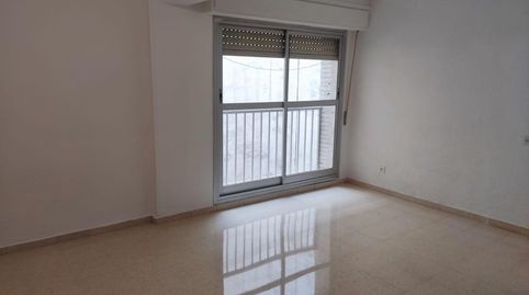 Foto 2 de Piso en venta en Juan de la Cierva, Barrio de Zaidín, Granada Capital