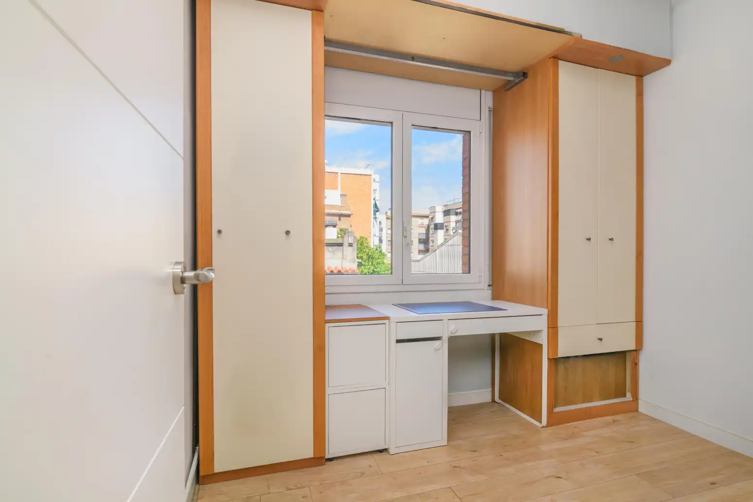 Habitación de Piso en venta en Sant Boi de Llobregat con Calefacción y Balcón