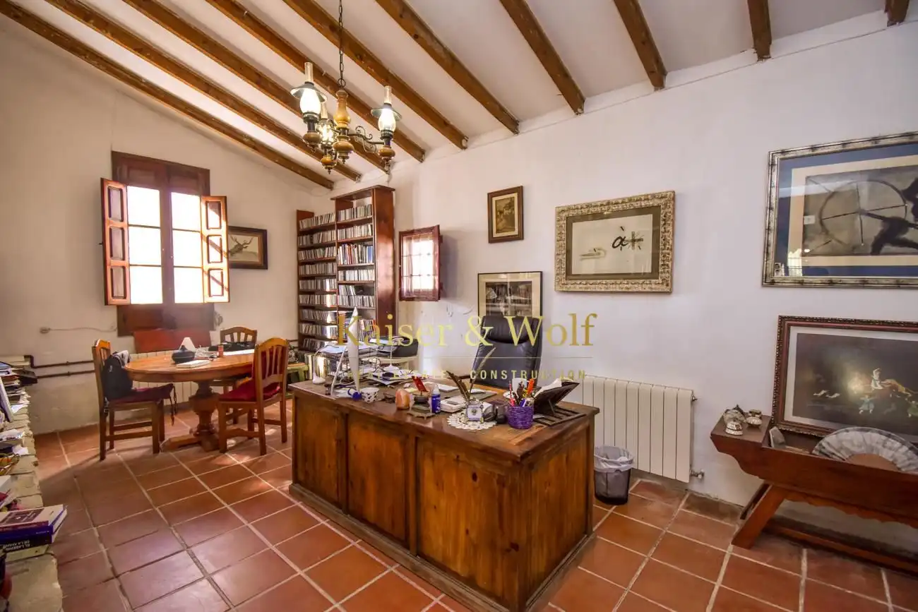 Country house zum Verkauf in Elche / Elx mit Klimaanlage, Privatgarten und Terrasse