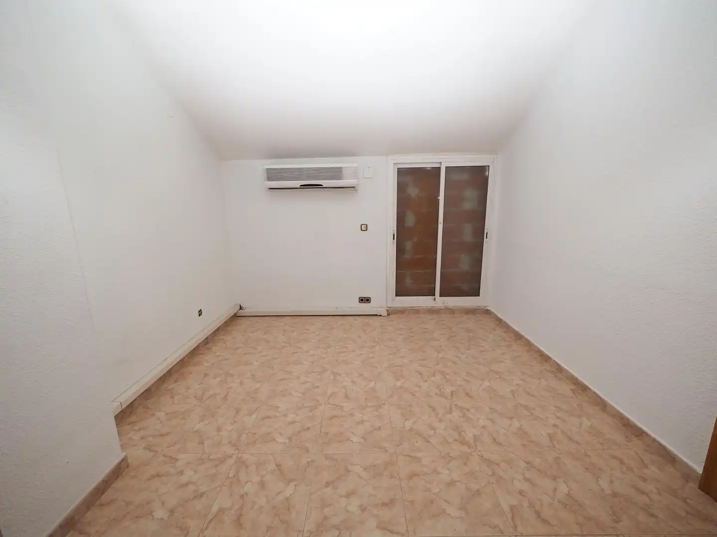 Bedroom of Detached homes for sale in Rubí  with Heating, Terrace and Balcony