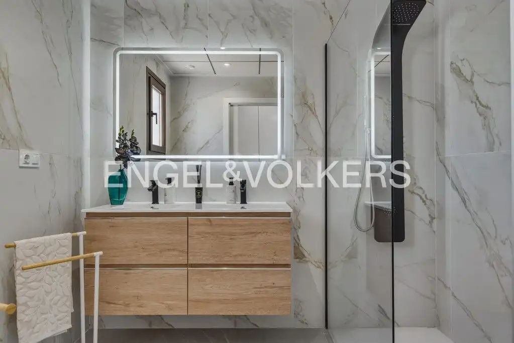 Casa amb terrassa en venda a Desamparados - Hurchillo - Torremendo, imagen 28