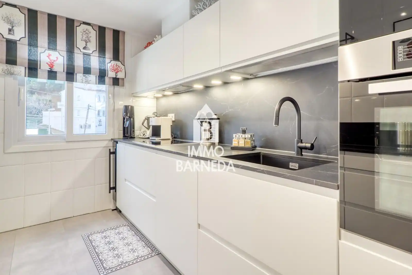 Küche von Wohnung zum Verkauf in Roses mit Heizung, Terrasse und Schwimmbad