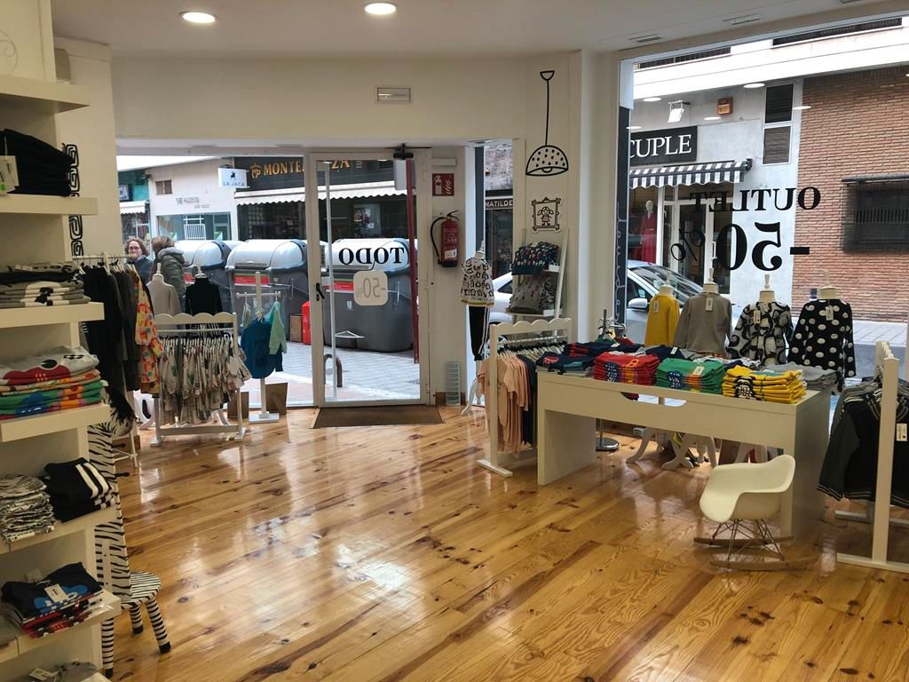 Local de alquiler en  Albacete Capital con Aire acondicionado y Alarma