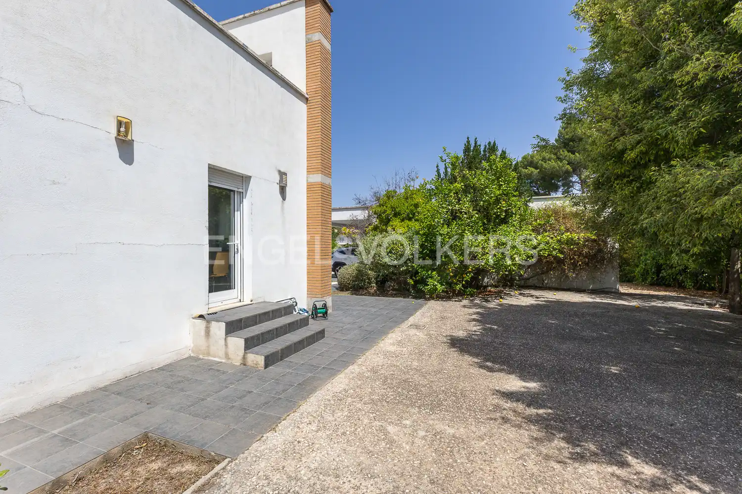 Vista exterior de Casa o xalet en venda en Ontinyent amb Aire condicionat, Calefacció i Jardí privat