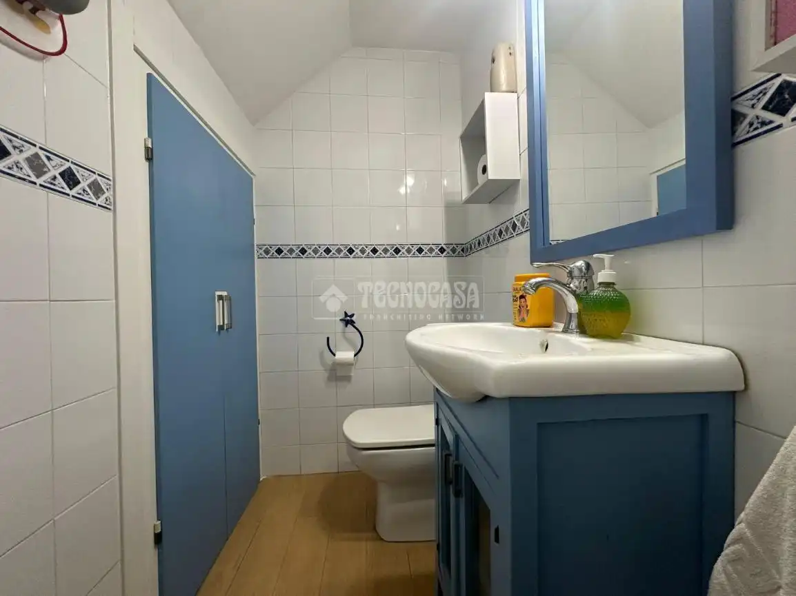 Casa adosada en venta en Los Rios