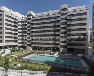 Vista exterior de Àtic de lloguer en  Madrid Capital amb Aire condicionat, Calefacció i Terrassa