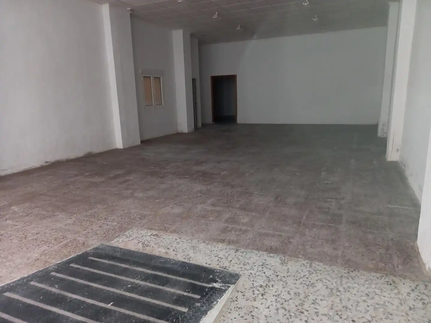 Local comercial en venta en Calle Cartagena de Indias 6, imagen 4