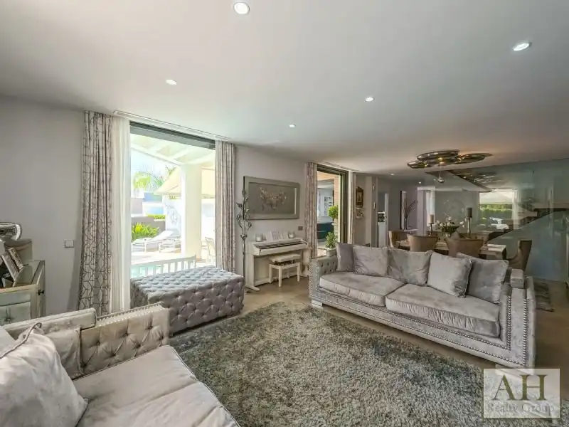 Living room of Houses for sale in Finestrat