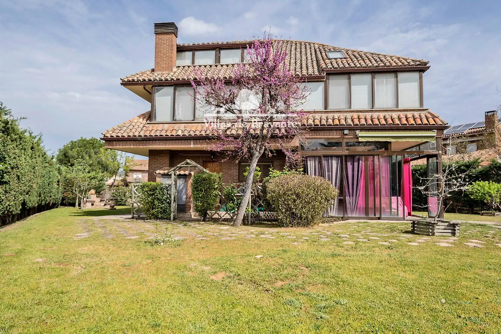 Detached house with terrace for sale in Monte Rozas