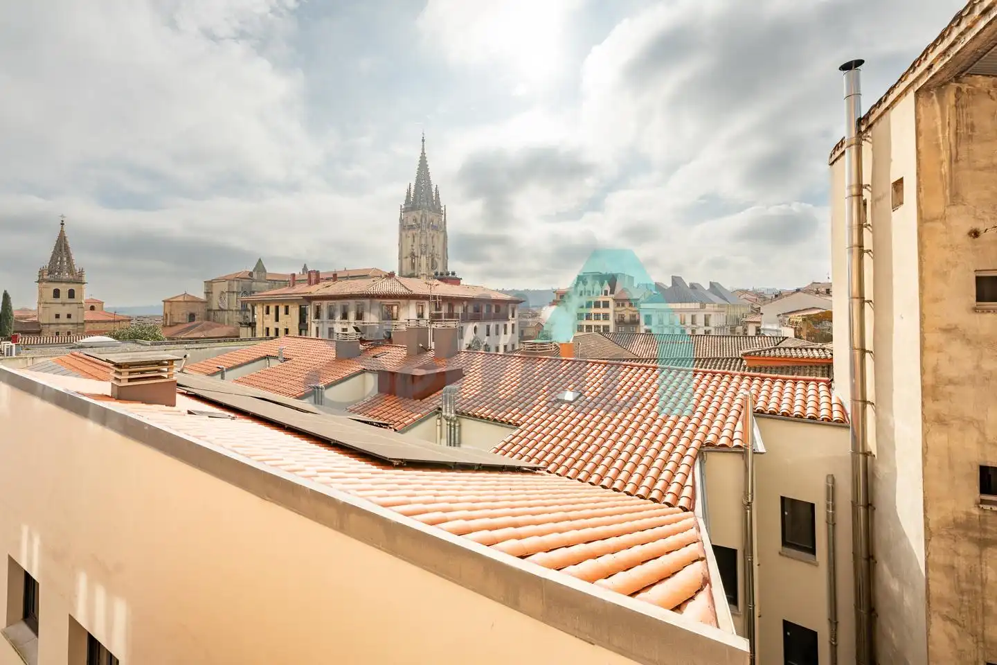 Terraza de Piso en venta en Oviedo  con Calefacción