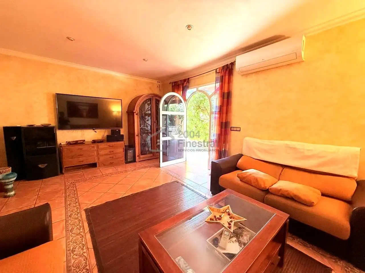 Sala de estar de Casa o chalet en venta en L'Alfàs del Pi con Aire acondicionado, Jardín privado y Terraza