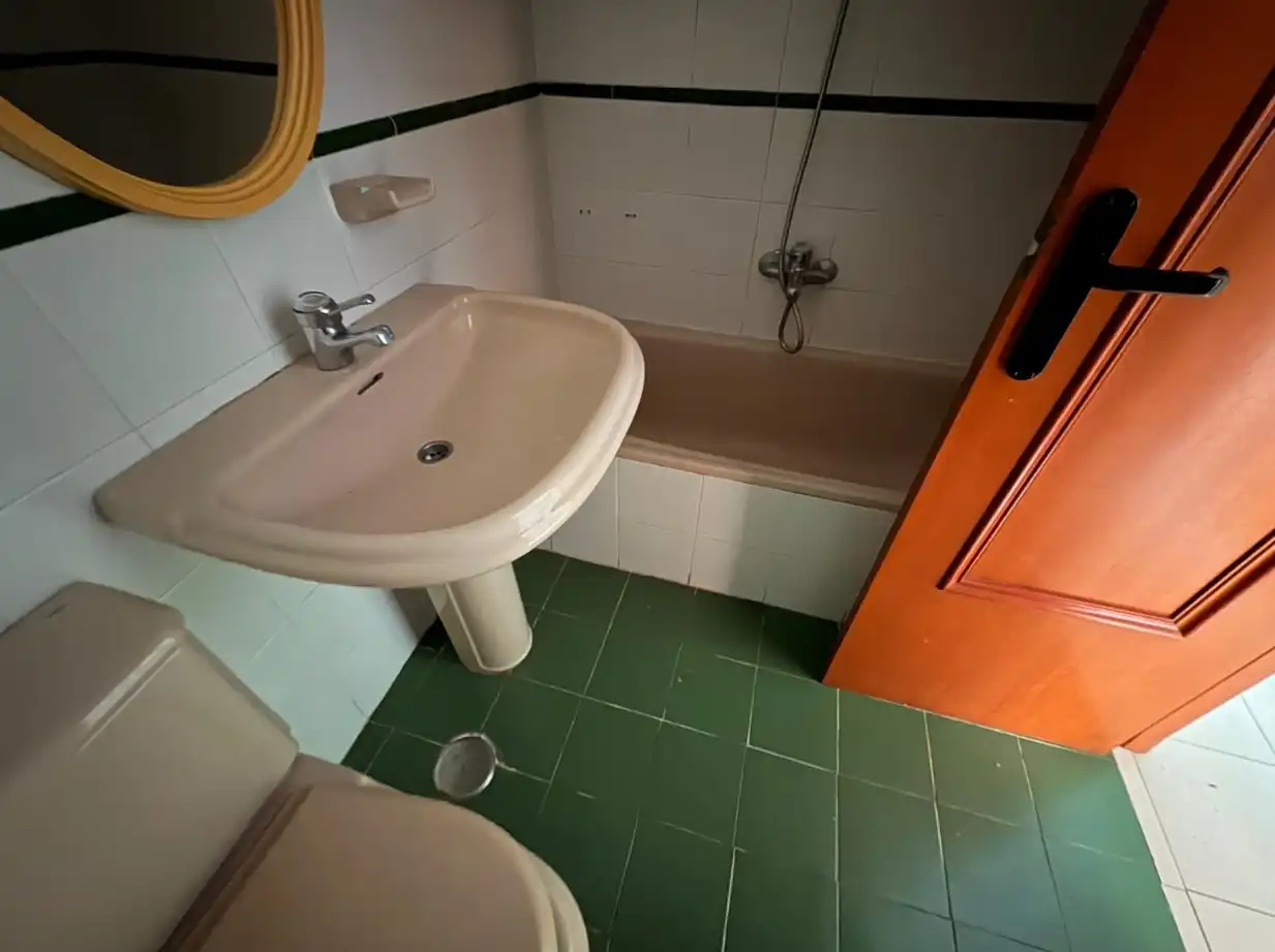 Bathroom of Flat for sale in L'Alfàs del Pi  with Swimming Pool