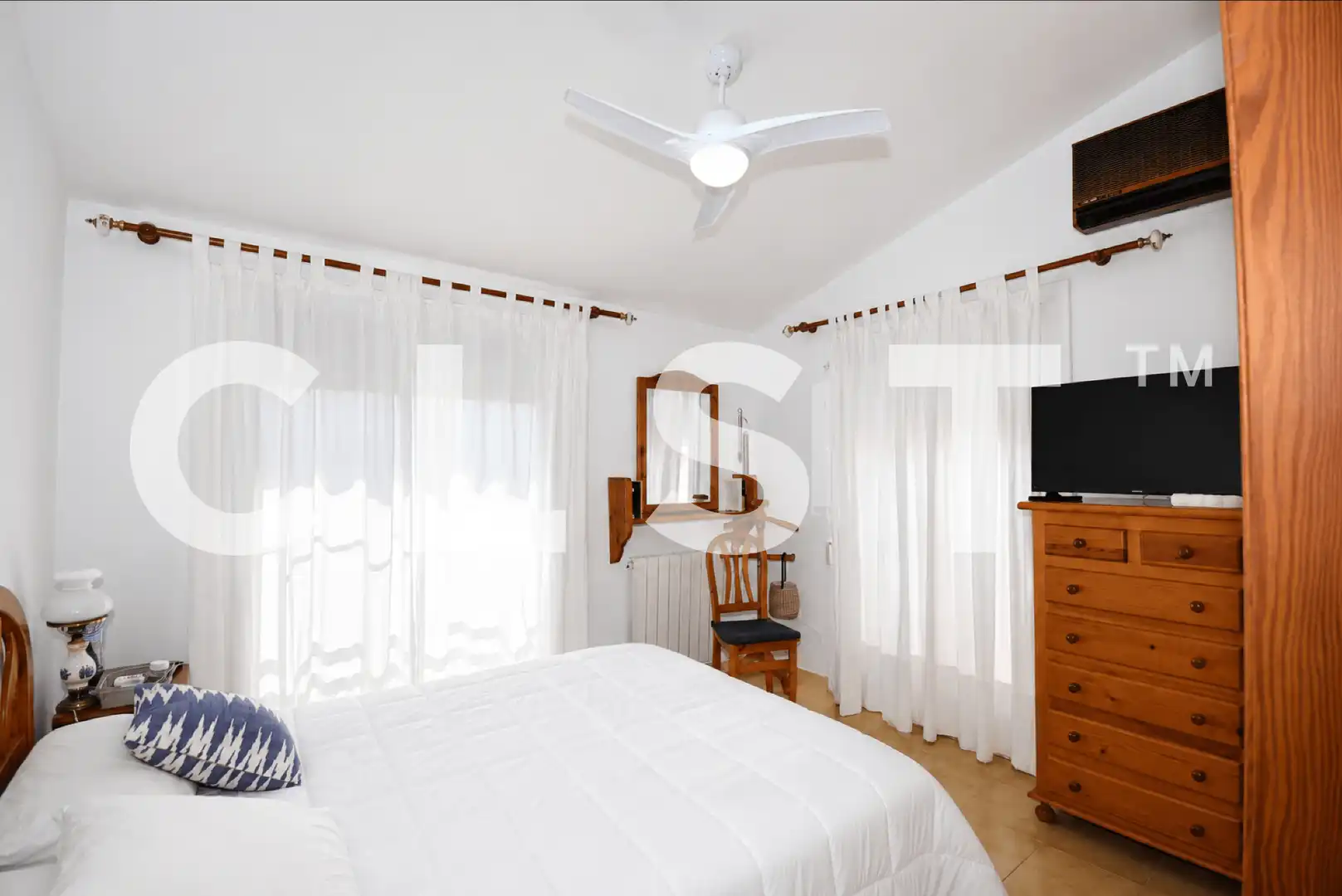 Bedroom of Houses for rent in Cubelles  with Air Conditioner, Heating and Private garden