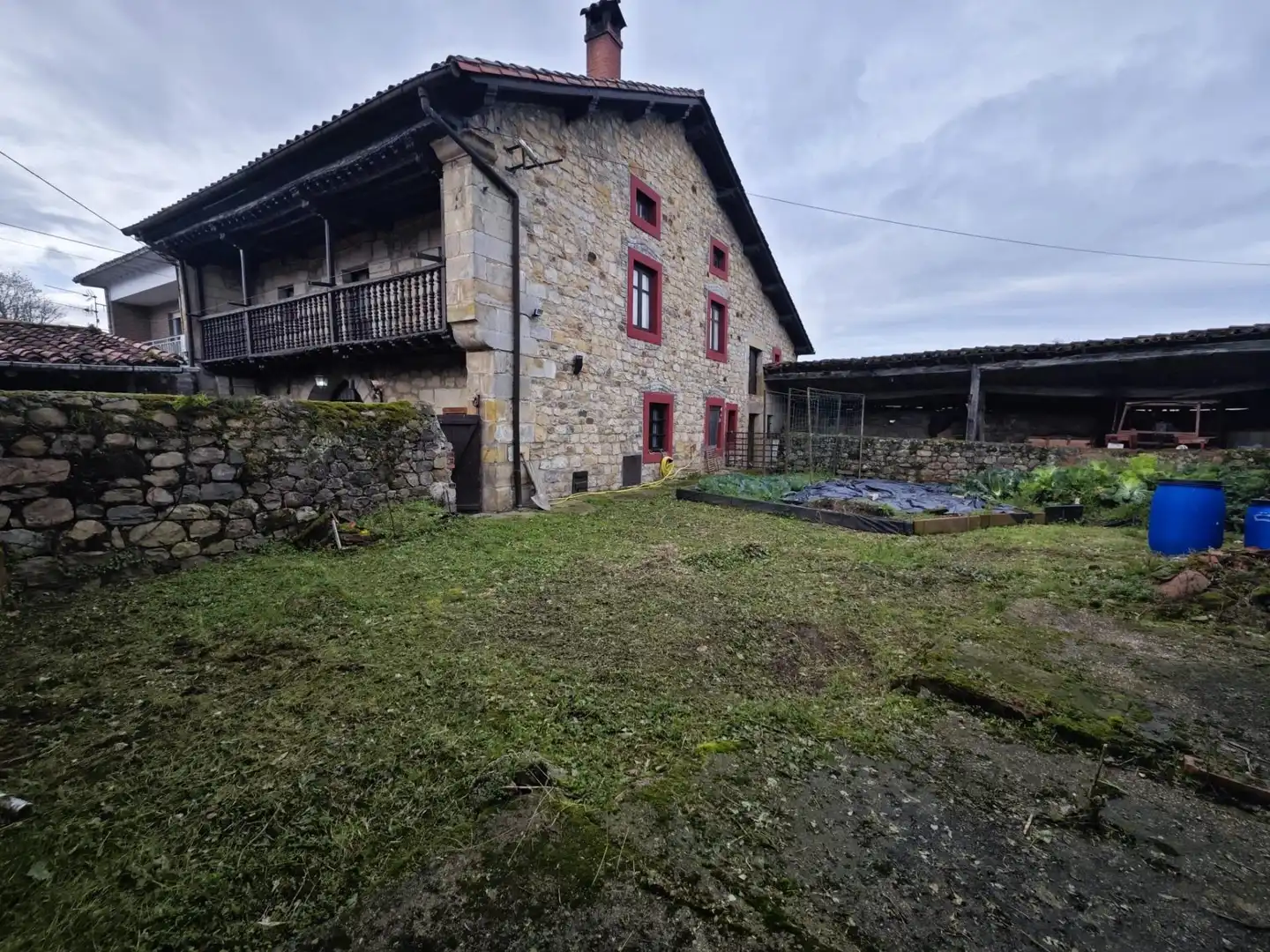 Vista exterior de Casa o chalet en venta en Mazcuerras con Jardín privado y Balcón