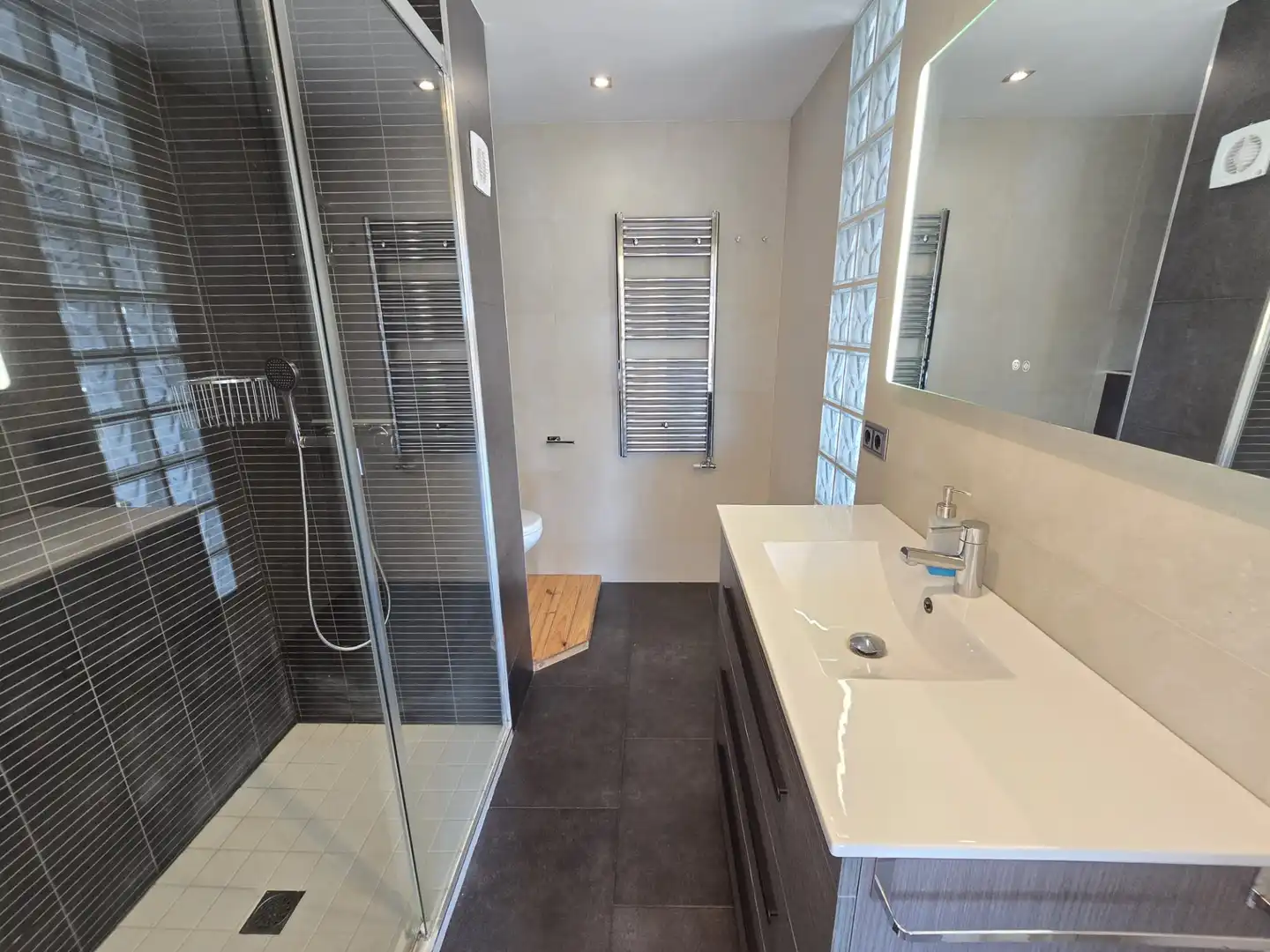 Bathroom of Flat for rent in Vilassar de Mar  with Air Conditioner, Heating and Parquet flooring